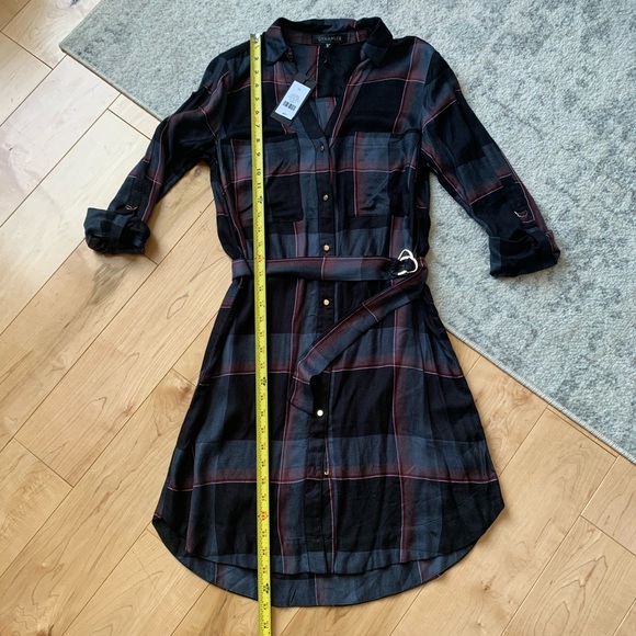 Dynamite Plaid Dress - Picture 3 of 7